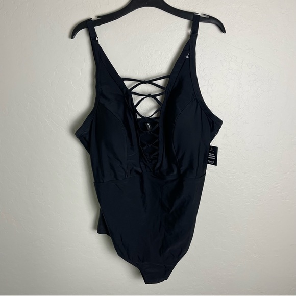 ❌SOLD Torrid Black Wireless Strappy Front One Piece Swimsuit 3X NWT 12074135 - Picture 4 of 12